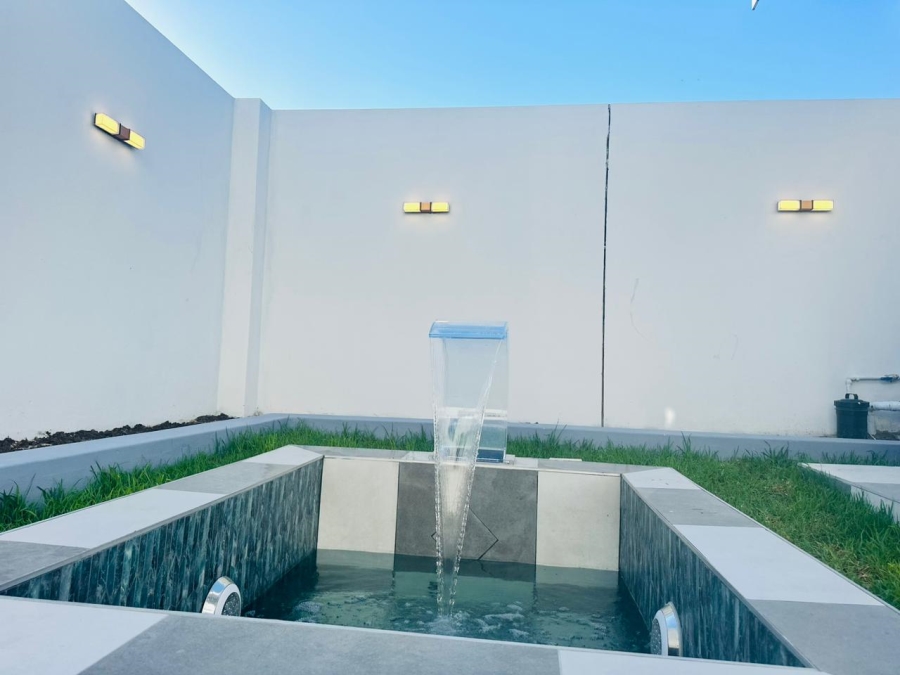 4 Bedroom Property for Sale in Sandown Western Cape